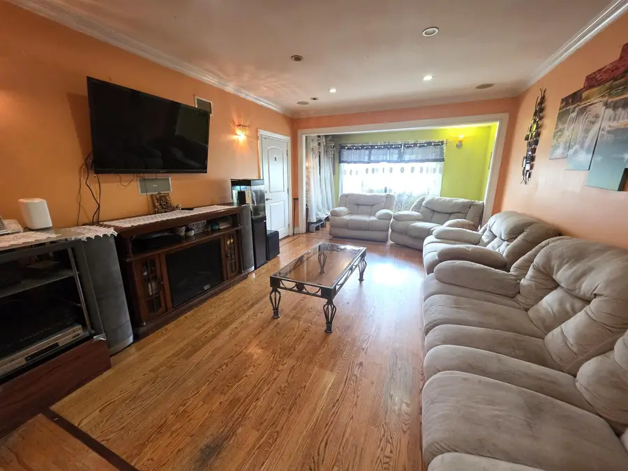 102 CLENDENNY AVE, Jersey City, NJ 07304 - Image #2