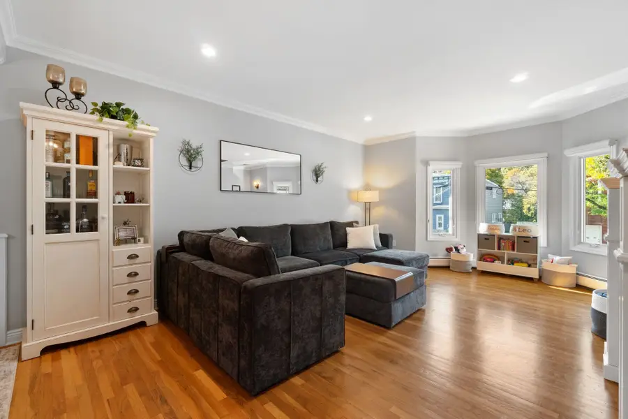18 GRAND ST, Weehawken, NJ 07086 - Image #2