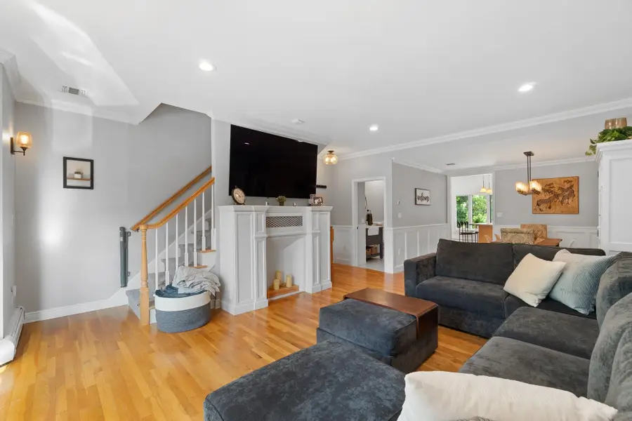 18 GRAND ST, Weehawken, NJ 07086 - Image #2