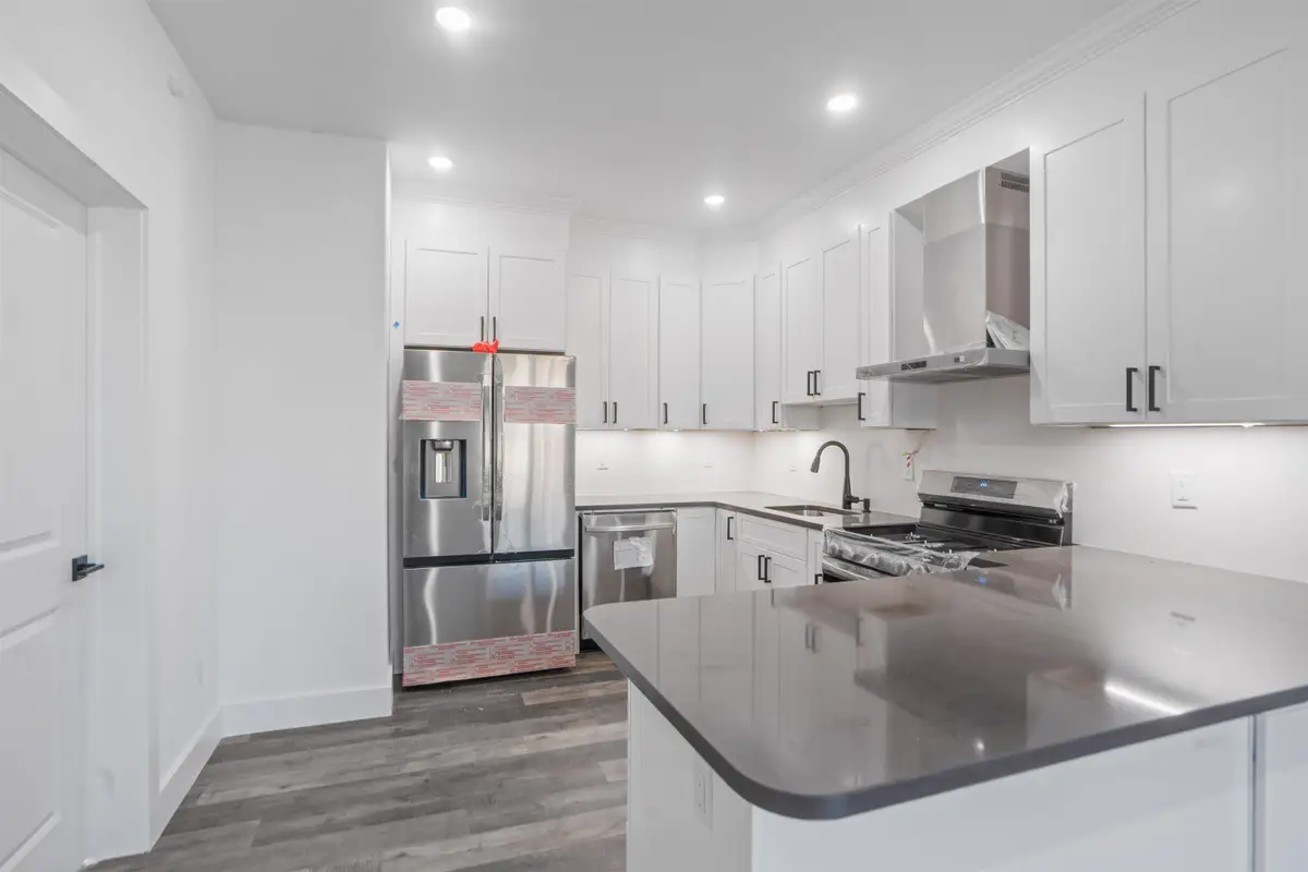 521 10TH ST #4, Union City, NJ 07087 - Image #1