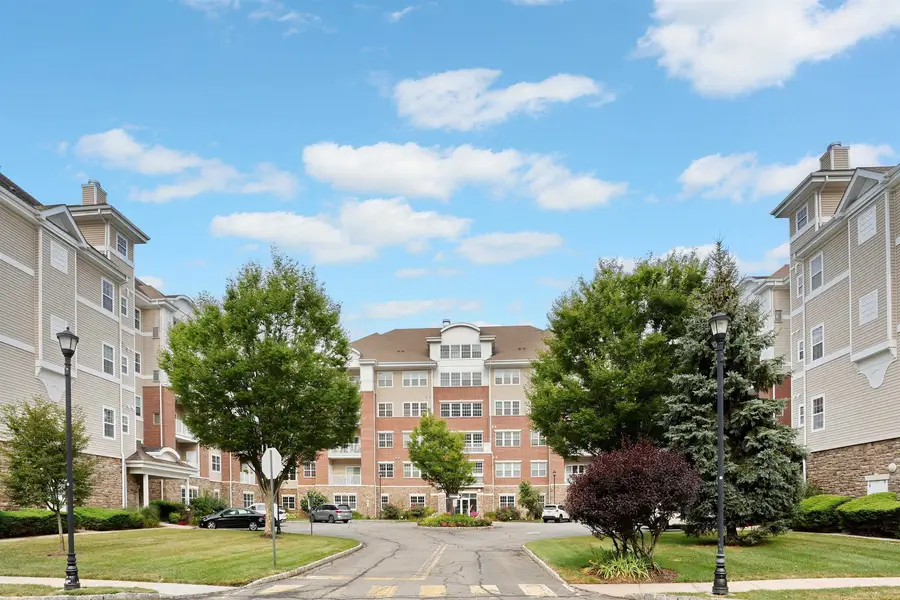 6311 WARRENS WAY, Wanaque, NJ 07465-1612 - Image #2