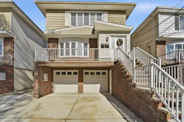 21 LINCOLN PARKWAY, Bayonne, NJ 07002