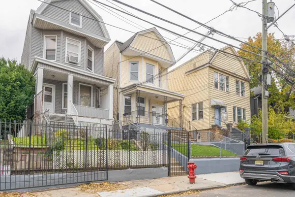 107 RANDOLPH AVE, JC, Bergen-Lafayett, NJ 07035