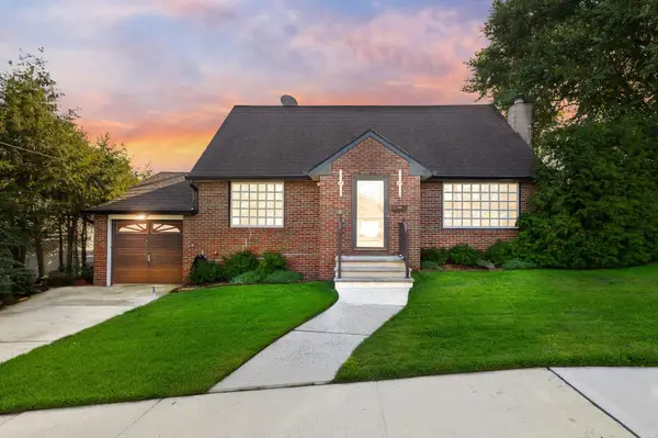 4 GAIL PL, Secaucus, NJ 07094