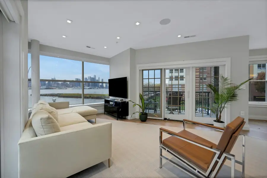 22 AVENUE AT PORT IMPERIAL #114, West New York, NJ 07093 - Image #2