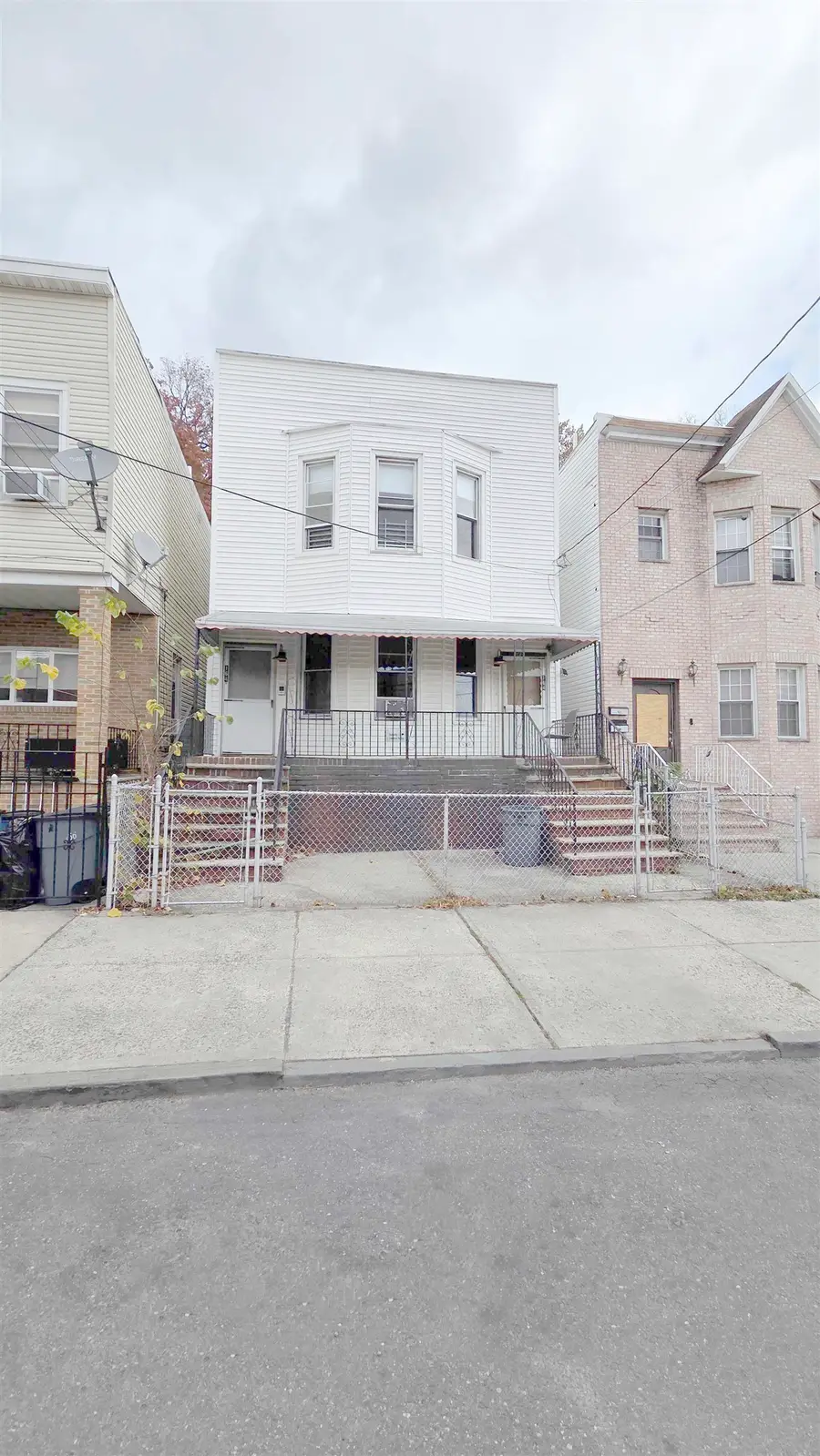 164 BAYVIEW AVE, Jersey City, NJ 07305 - Image #2