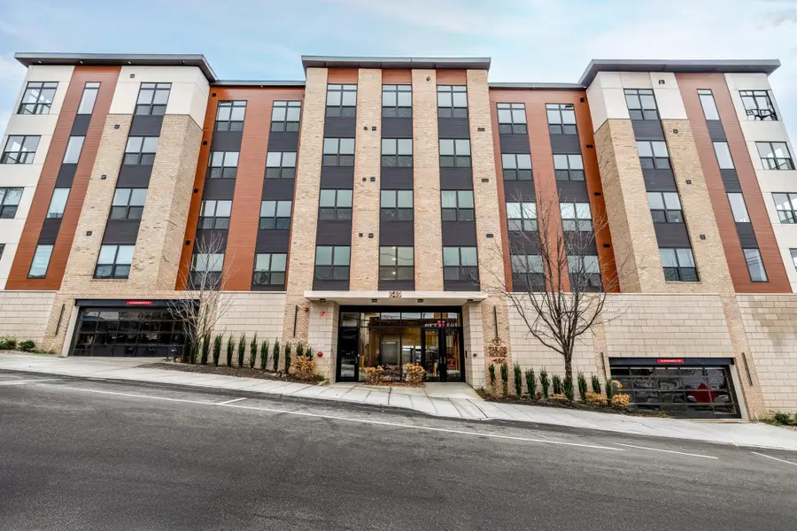 649 38TH ST #3004, Union City, NJ 07087 - Image #3