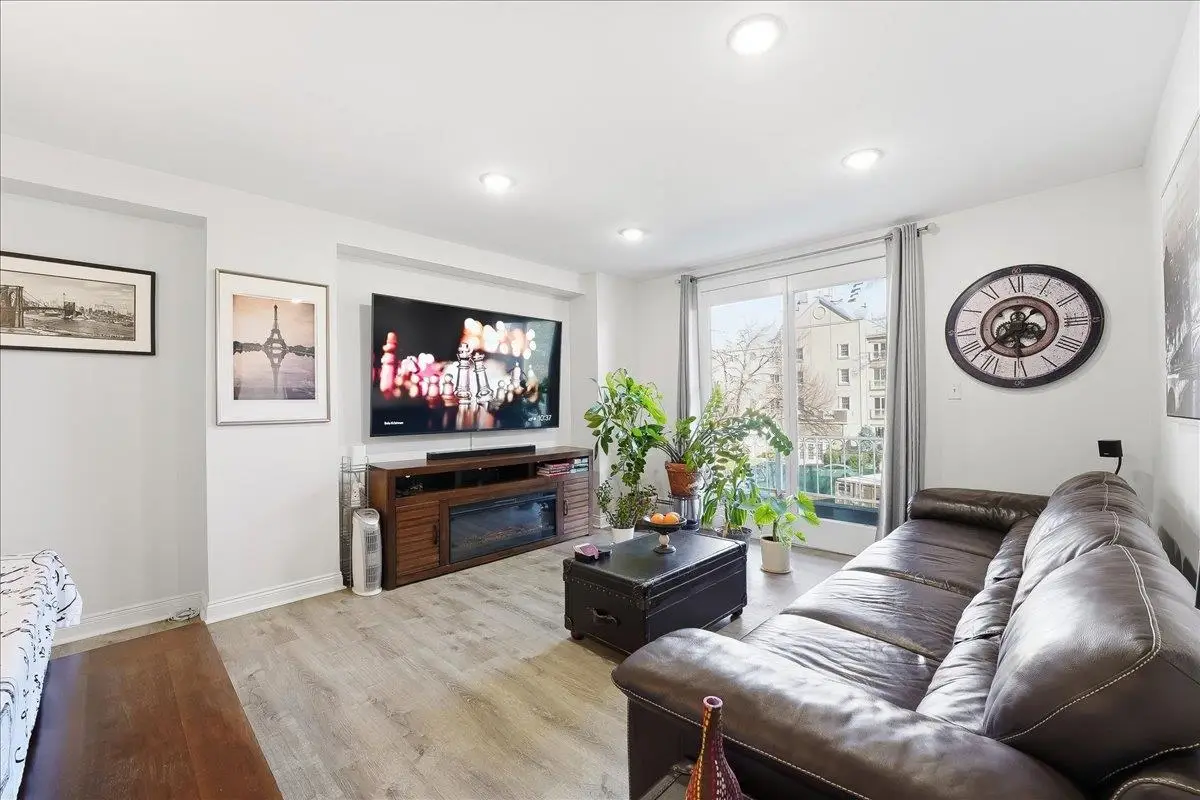 101 SHEARWATER CT EAST #28, Jersey City, NJ 07305 - Image #1