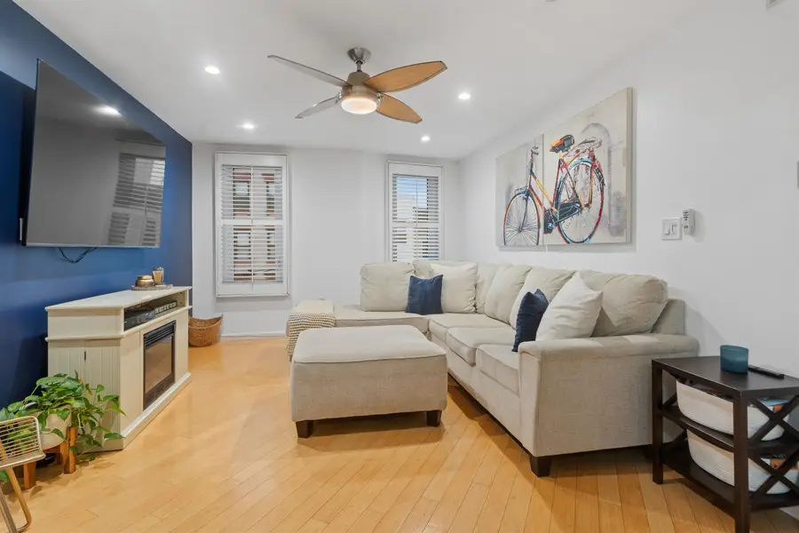 330 MONROE ST #3R, Hoboken, NJ 07030 - Image #2