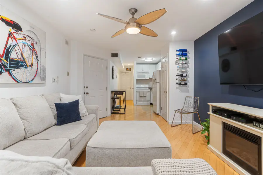 330 MONROE ST #3R, Hoboken, NJ 07030 - Image #3