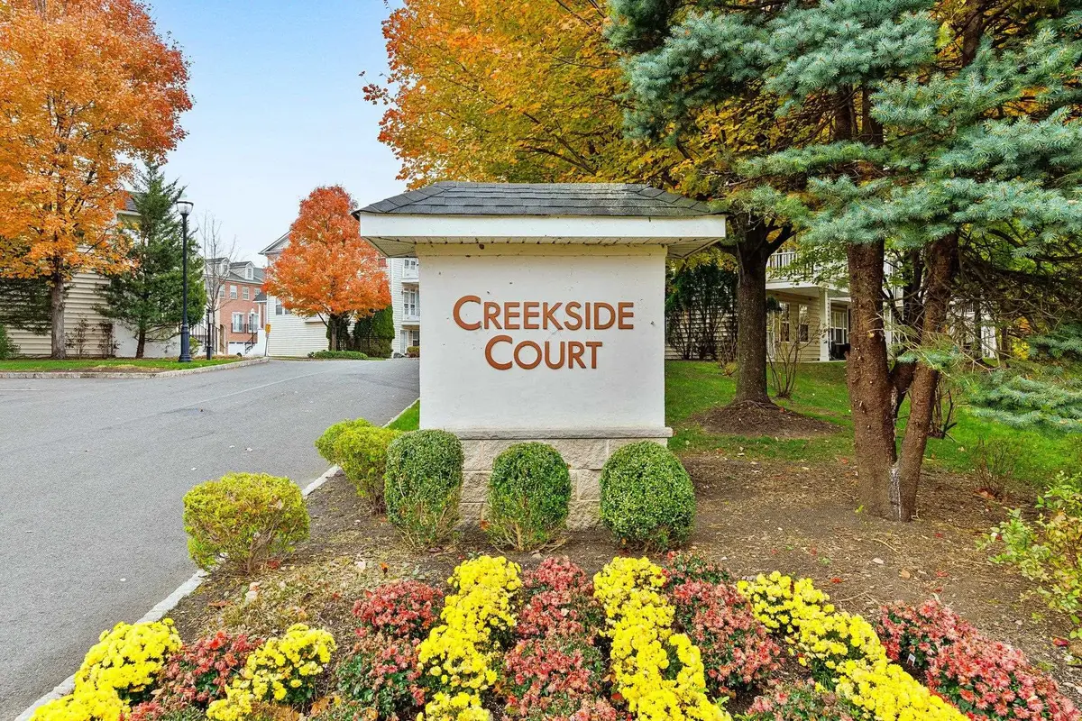 27 CREEKSIDE COURT, Secaucus, NJ 07094 - Image #1