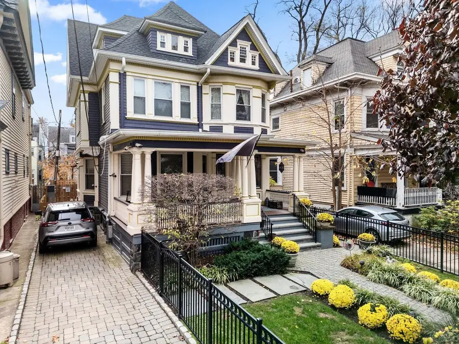 99 BENTLEY AVE, Jersey City, NJ 07304 - Image #2