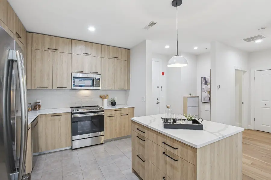 22 AVENUE AT PORT IMPERIAL #208, West New York, NJ 07093 - Image #2