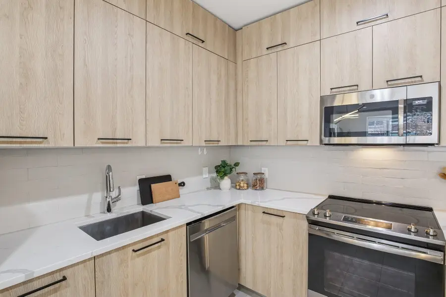 22 AVENUE AT PORT IMPERIAL #208, West New York, NJ 07093 - Image #3