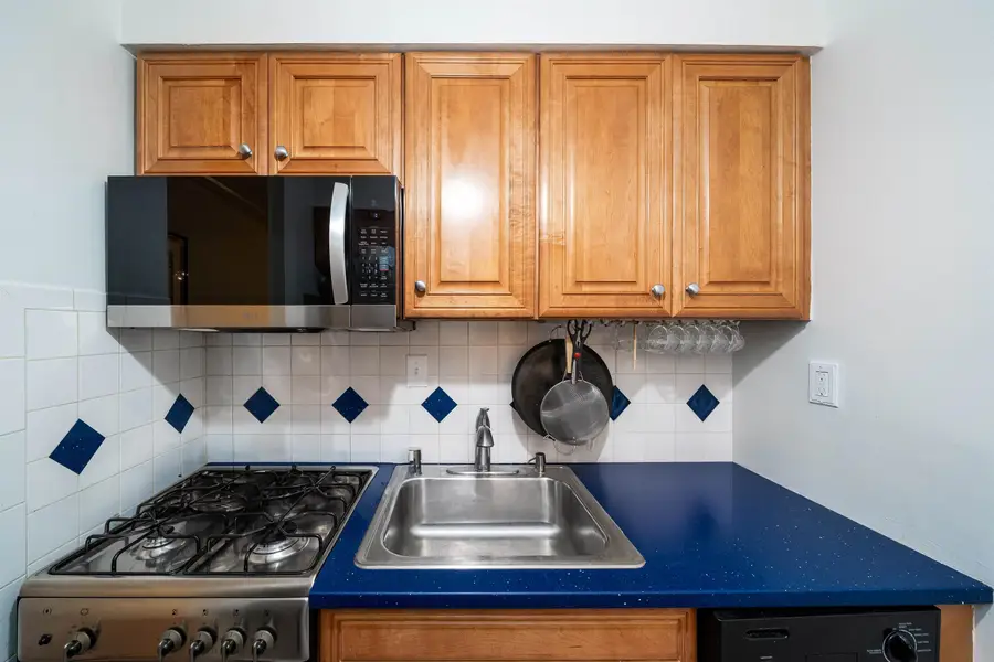 278 MONMOUTH ST #2L, Jersey City, NJ 07302 - Image #3