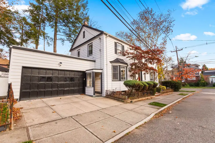 7 ROOSEVELT TERRACE, Bayonne, NJ 07002 - Image #2