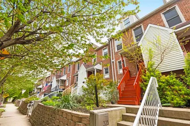 327 10TH ST, Jersey City, NJ 07302 - Image #1