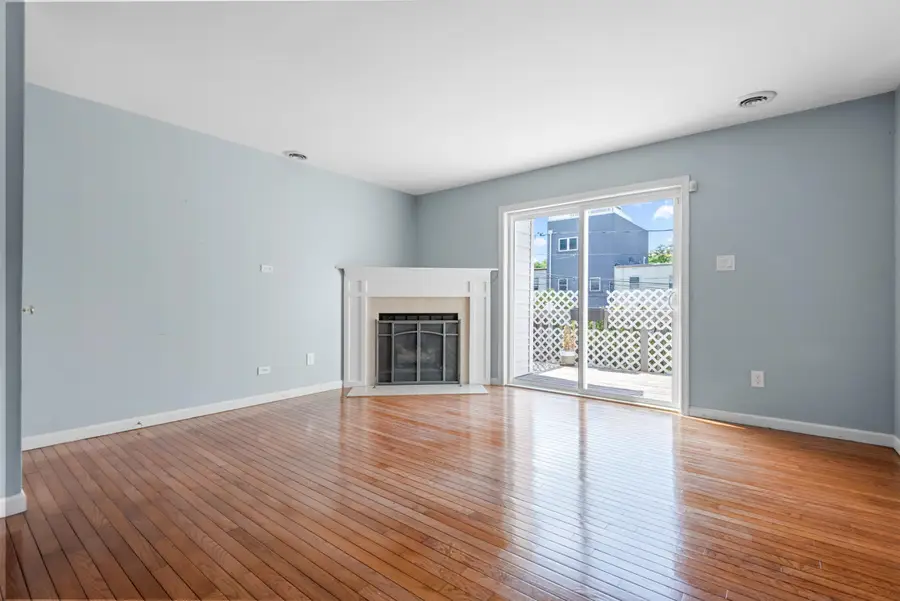 327 10TH ST, Jersey City, NJ 07302 - Image #2