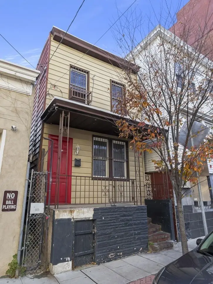 707 SIP ST, Union City, NJ 07087 - Image #1