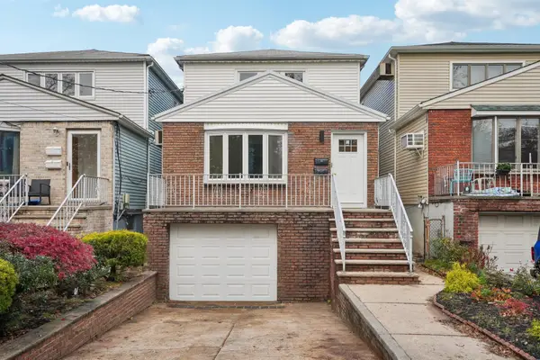 43 EDWARDS CT, Bayonne, NJ 07002