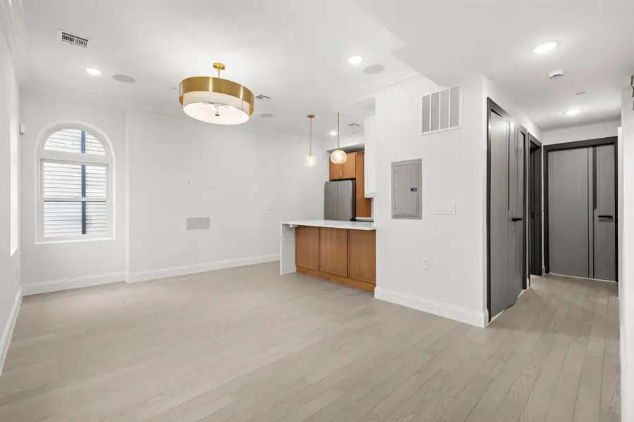 133 CLIFTON PL #TH2, Jersey City, NJ 07304 - Image #2