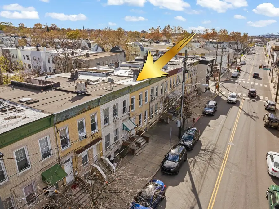 142 WEST SIDE AVE, Jersey City, NJ 07305 - Image #2