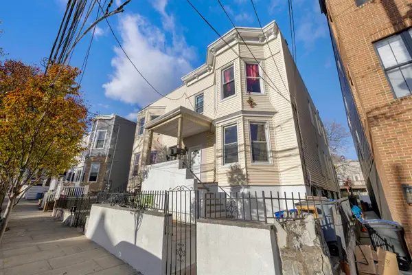 122 18TH ST, Union City, NJ 07087