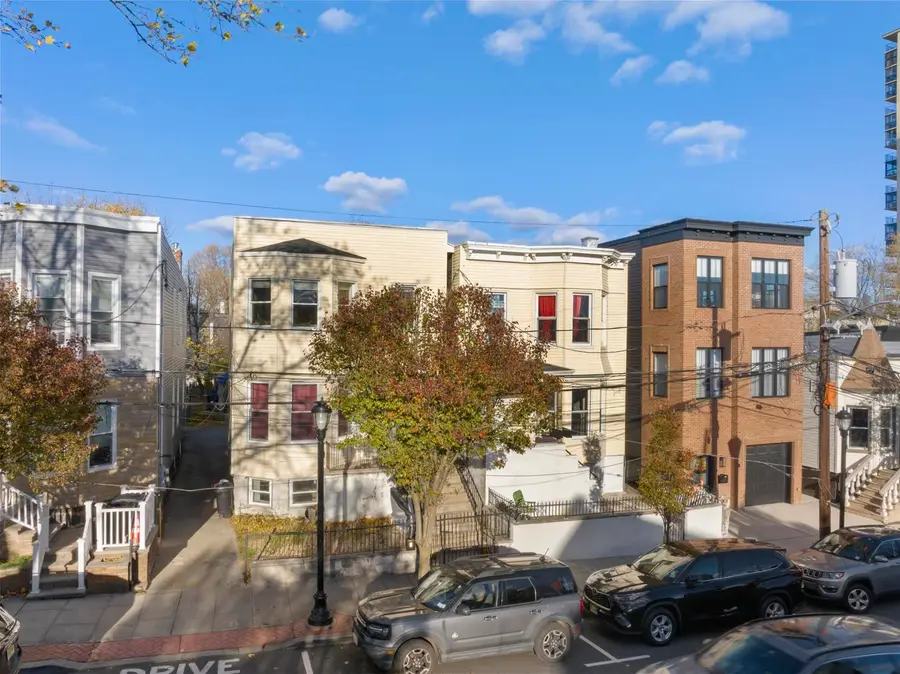 122 18TH ST, Union City, NJ 07087 - Image #2