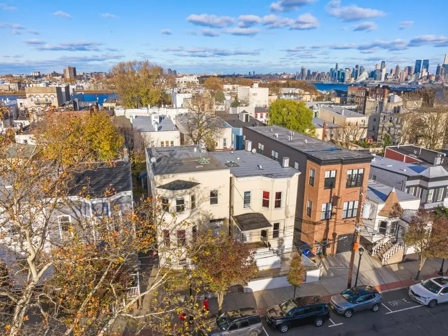 122 18TH ST, Union City, NJ 07087 - Image #3