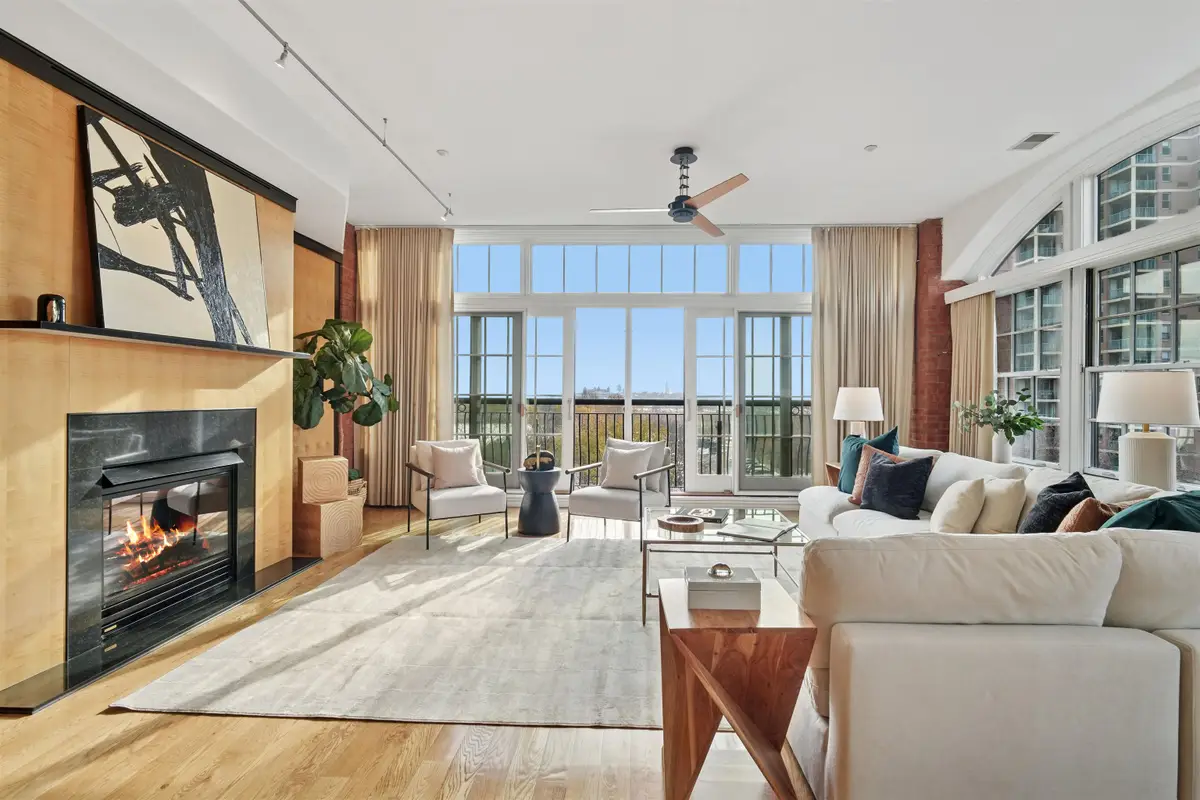 174 WASHINGTON ST #4G, Jersey City, NJ 07302 - Image #1