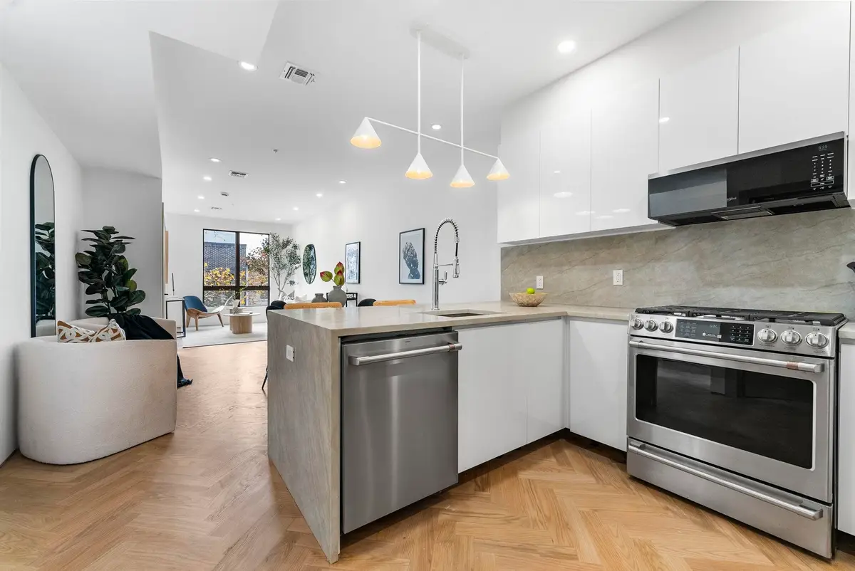 392 1ST ST #3, Jersey City, NJ 07302 - Image #1