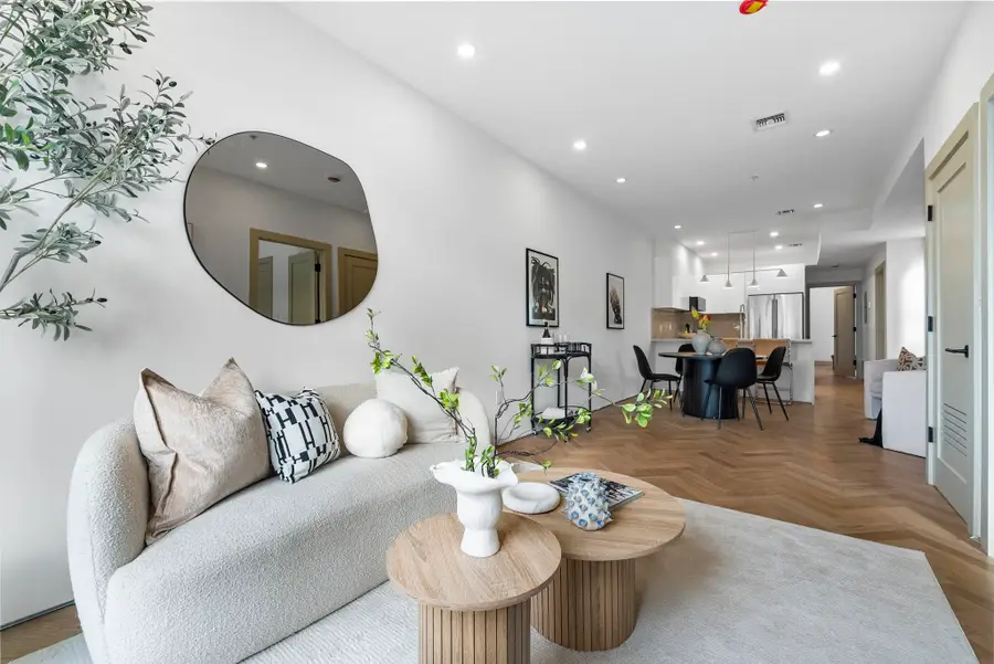 392 1ST ST #3, Jersey City, NJ 07302 - Image #2