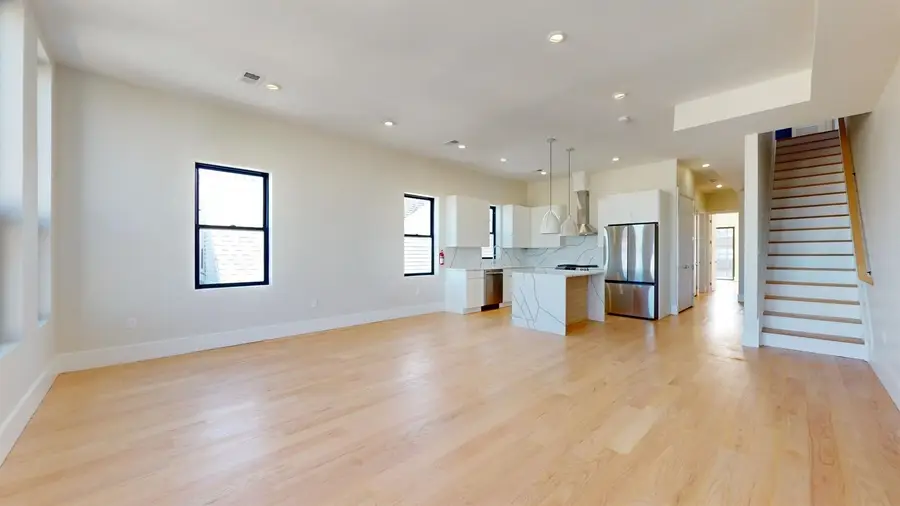 220 FREEMAN AVE #2, Jersey City, NJ 07306 - Image #3