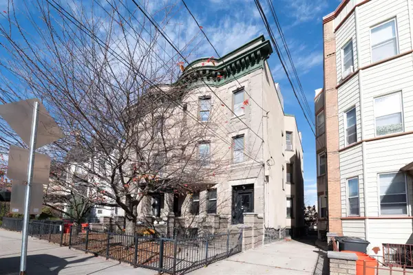 312 MONASTERY PL #3R, Union City, NJ 07087