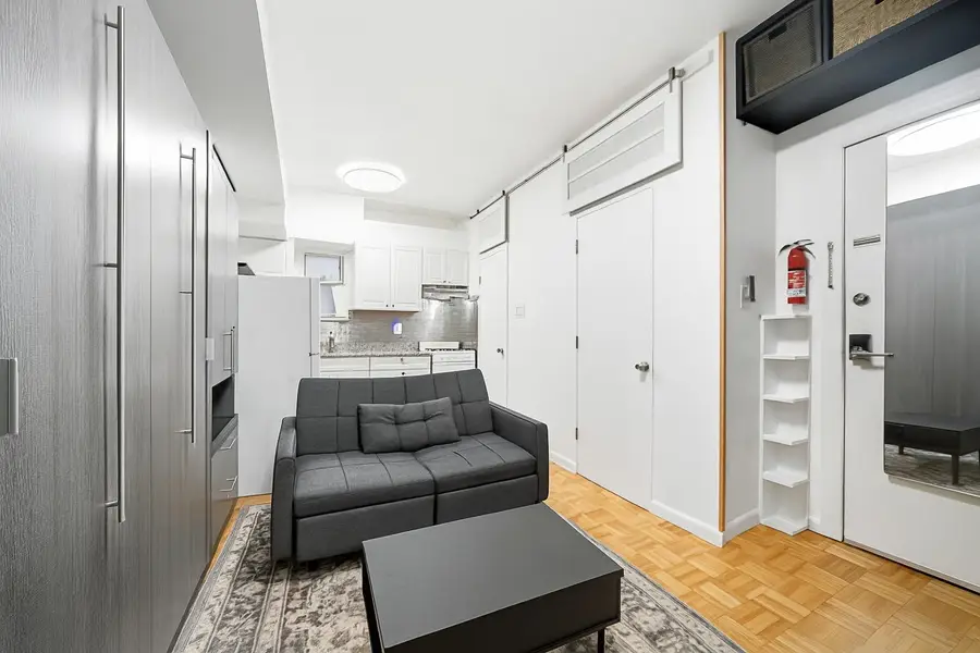 165 7TH ST #2E, Hoboken, NJ 07030 - Image #3