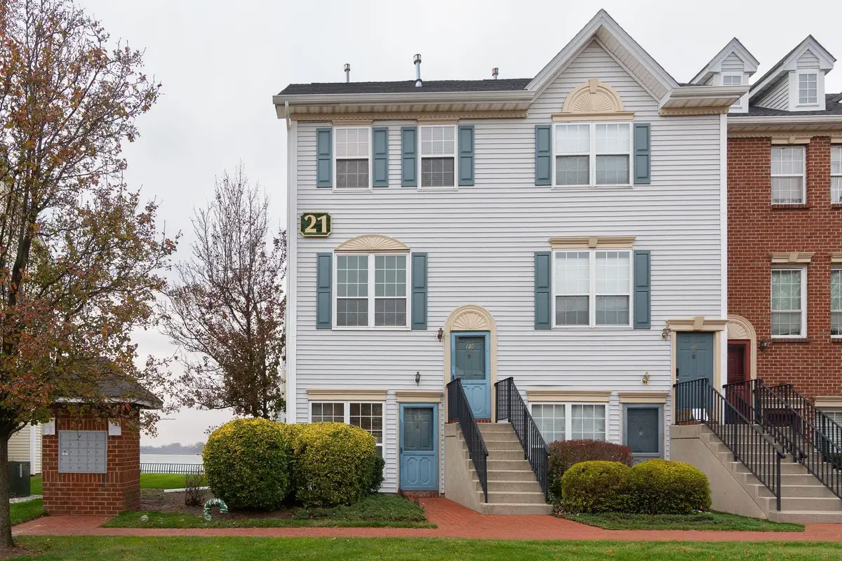 119 COTTONWOOD ST, Jersey City, NJ 07305 - Image #1