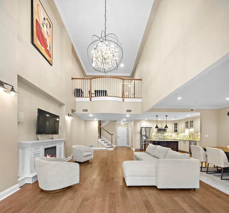 208 SHEARWATER CT WEST #15, Jersey City, NJ 07305 - Image #2