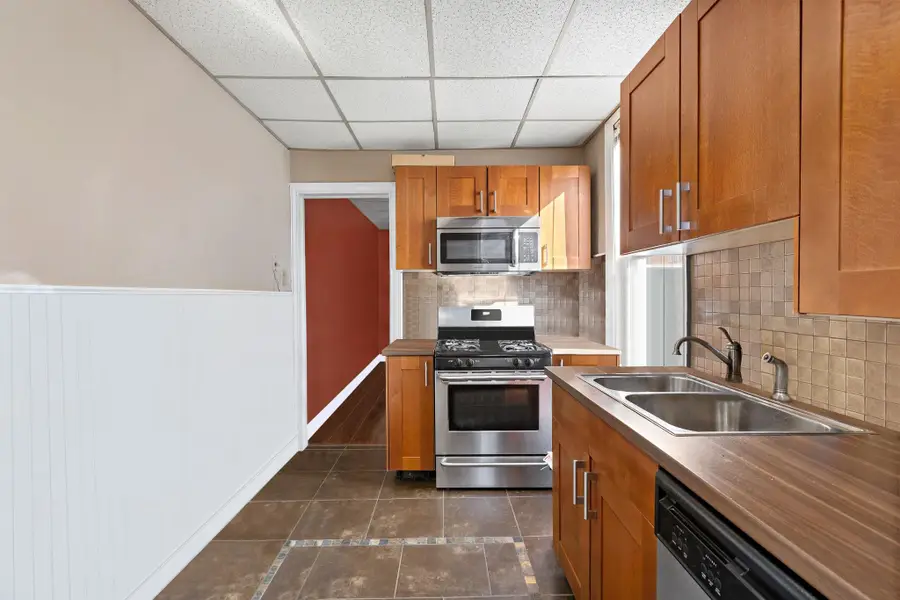 423 FAIRMOUNT AVE, Jersey City, NJ 07306 - Image #3