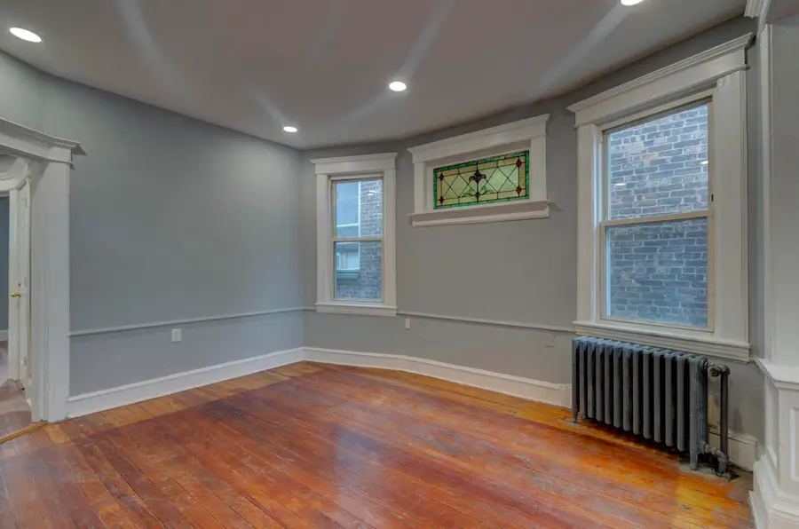 153 WEGMAN PARKWAY, Jersey City, NJ 07305 - Image #2