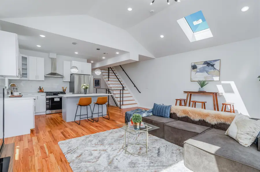 85 MYRTLE AVE #2, Jersey City, NJ 07305 - Image #2