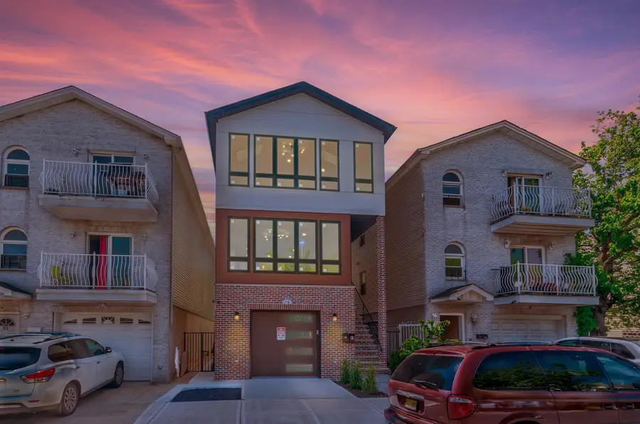 85 MYRTLE AVE #1, Jersey City, NJ 07305 - Image #2