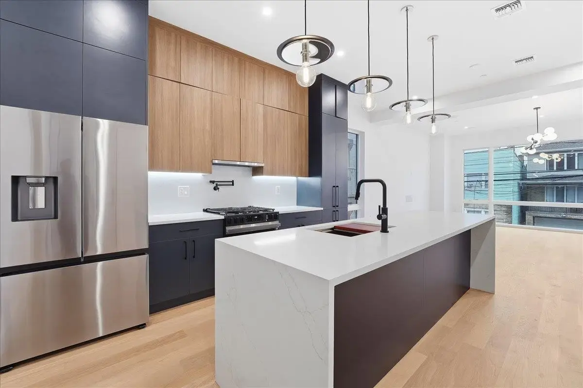 105 LAIDLAW AVE #2, Jersey City, NJ 07306 - Image #1