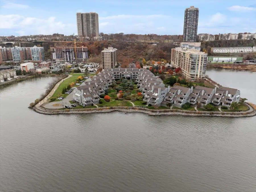 9B COVE LANE, North Bergen, NJ 07047 - Image #3