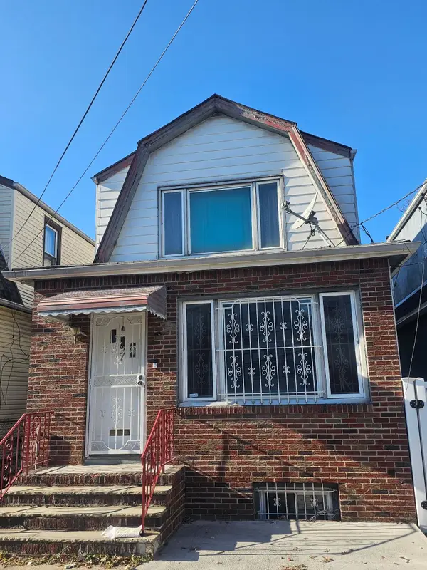 7 CASPER CT, JC, West Bergen, NJ 07035-1418