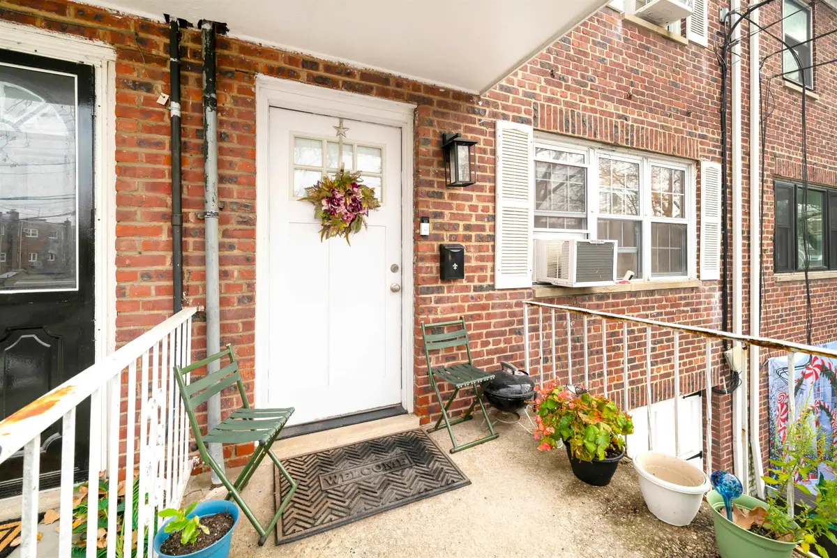 64 COLLEGE ST, Jersey City, NJ 07305 - Image #1