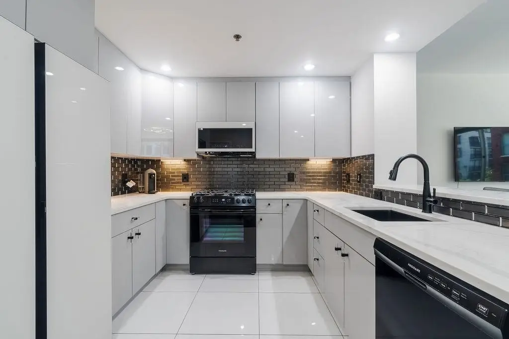 1100 MAXWELL LANE #238, Hoboken, NJ 07030 - Image #1