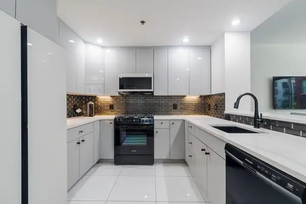 1100 MAXWELL LANE #238, Hoboken, NJ 07030