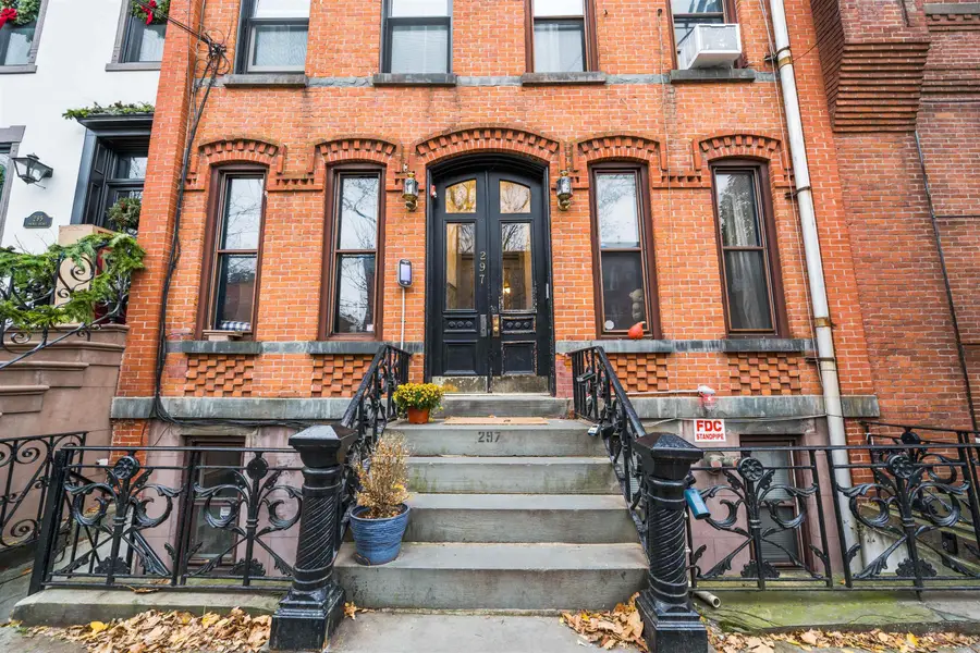 297 PAVONIA AVE #3B, Jersey City, NJ 07302 - Image #2