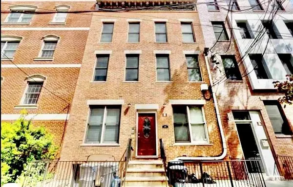 215 CLINTON ST #1L, Hoboken, NJ 07030