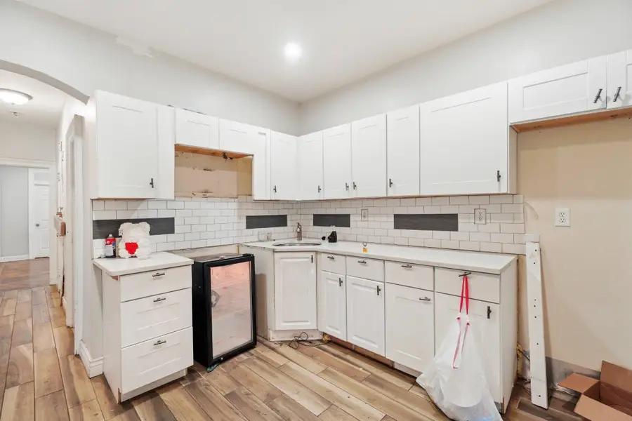 277 VAN NOSTRAND AVE, Jersey City, NJ 07305-2118 - Image #2